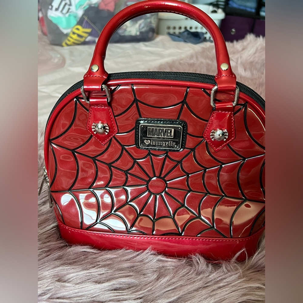 Spider Man Marvel Loungefly Dome Bag Heart Logo RARE - Picture 2 of 11